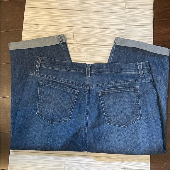 Gloria Vanderbilt The Amanda Capris Size 16 - Picture 2 of 4